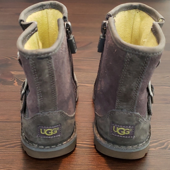 UGG toddler boots - Picture 3 of 7
